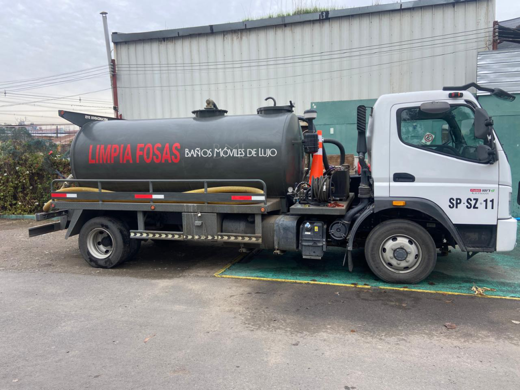 camión limpia fosa